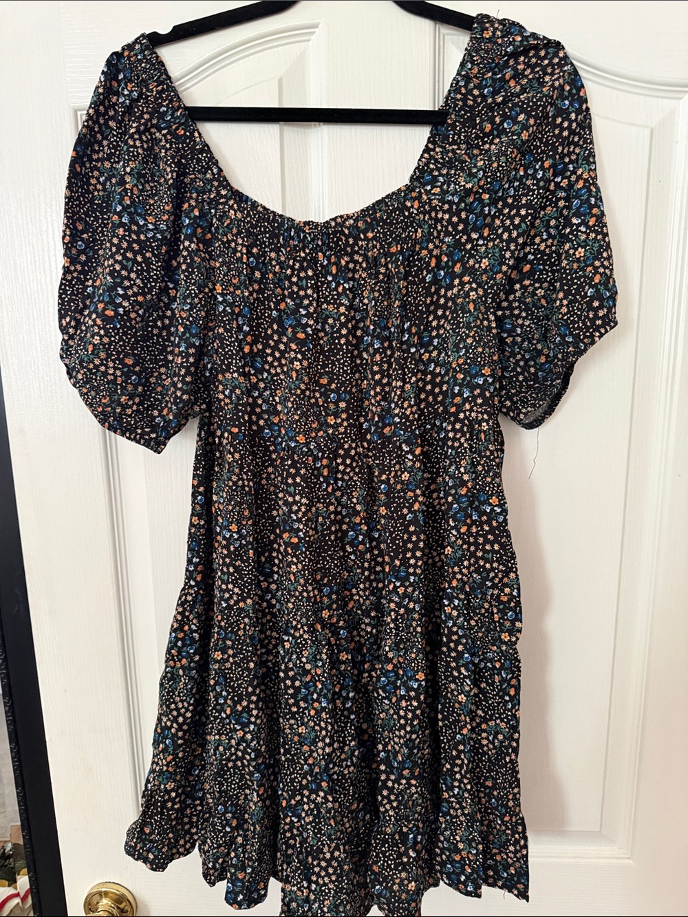 wild fable Black Floral Puff-Sleeve Mini Dress